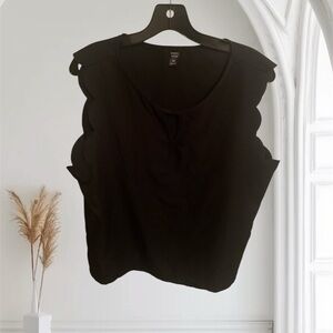 Emery Rose Black Sleeveless Top